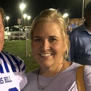 Meet your Posher, Courtney